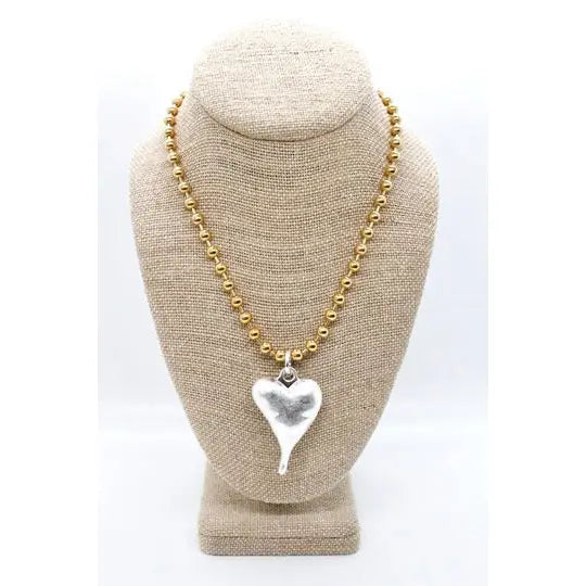 Heavy Heart Pendant Necklace in Single Gold