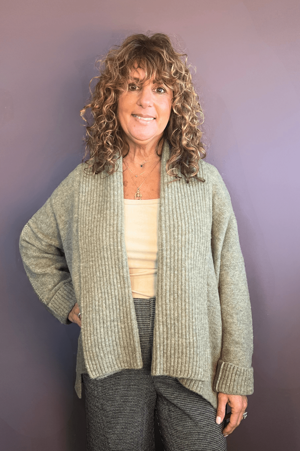 Ak13   Cardigan