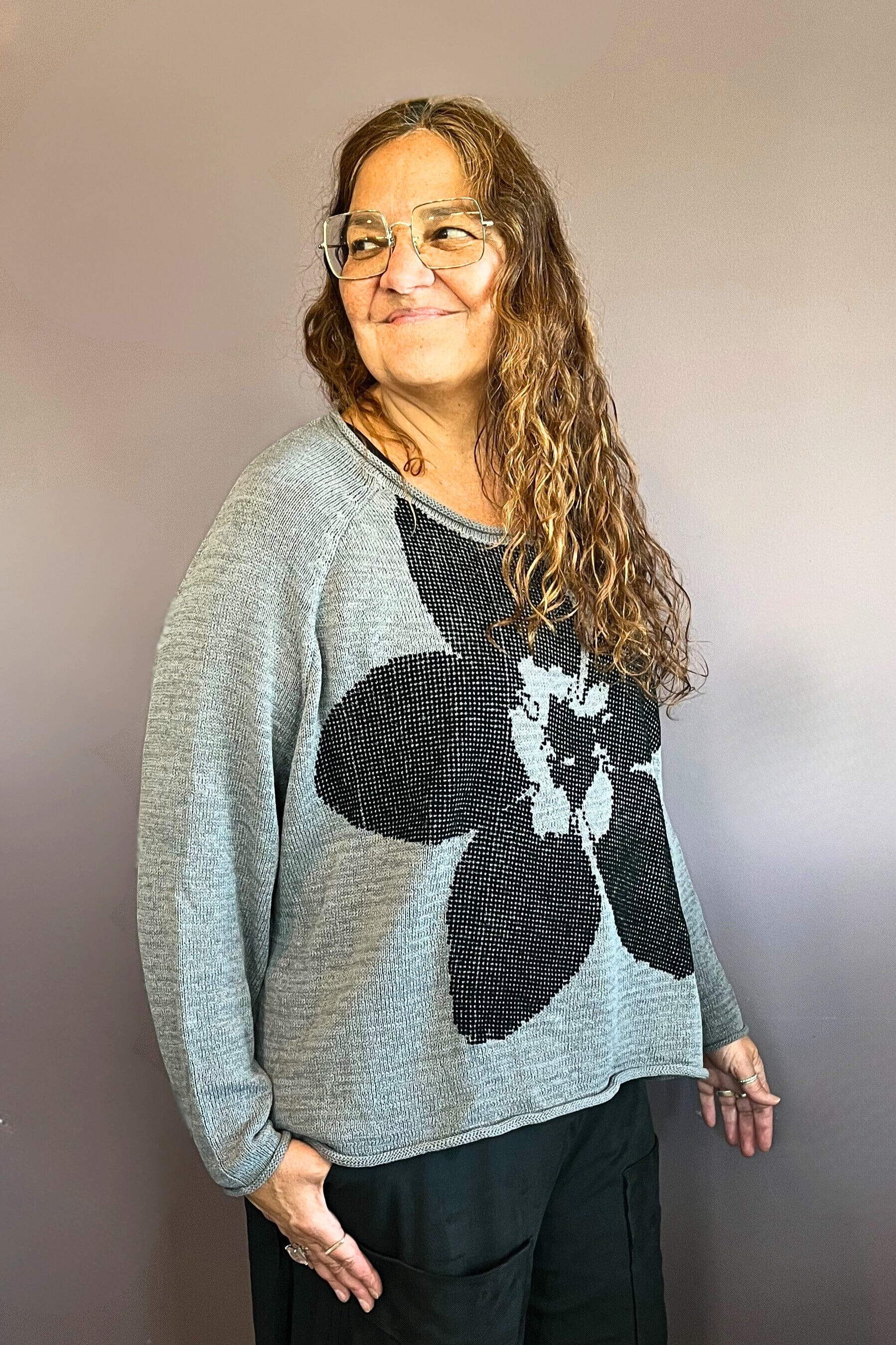 Flower Pullover