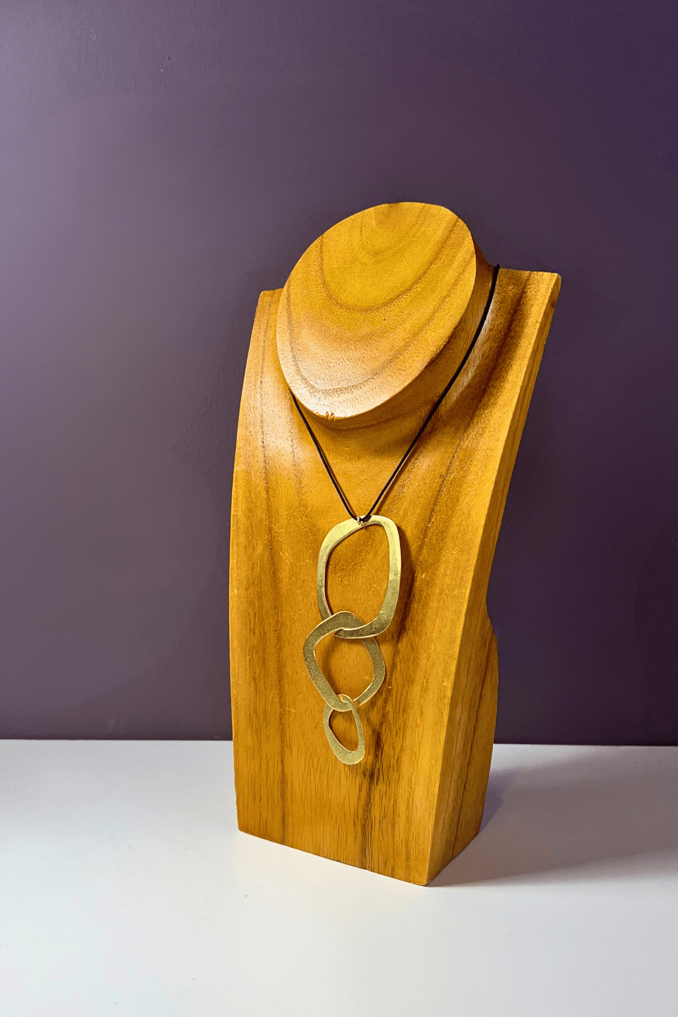 Axelle Gold Pendant Necklace