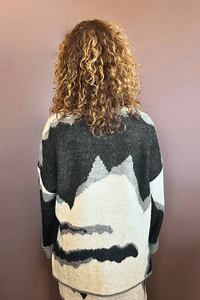AK01 Sweater