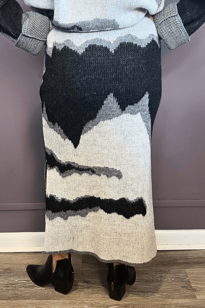 AK02 Skirt