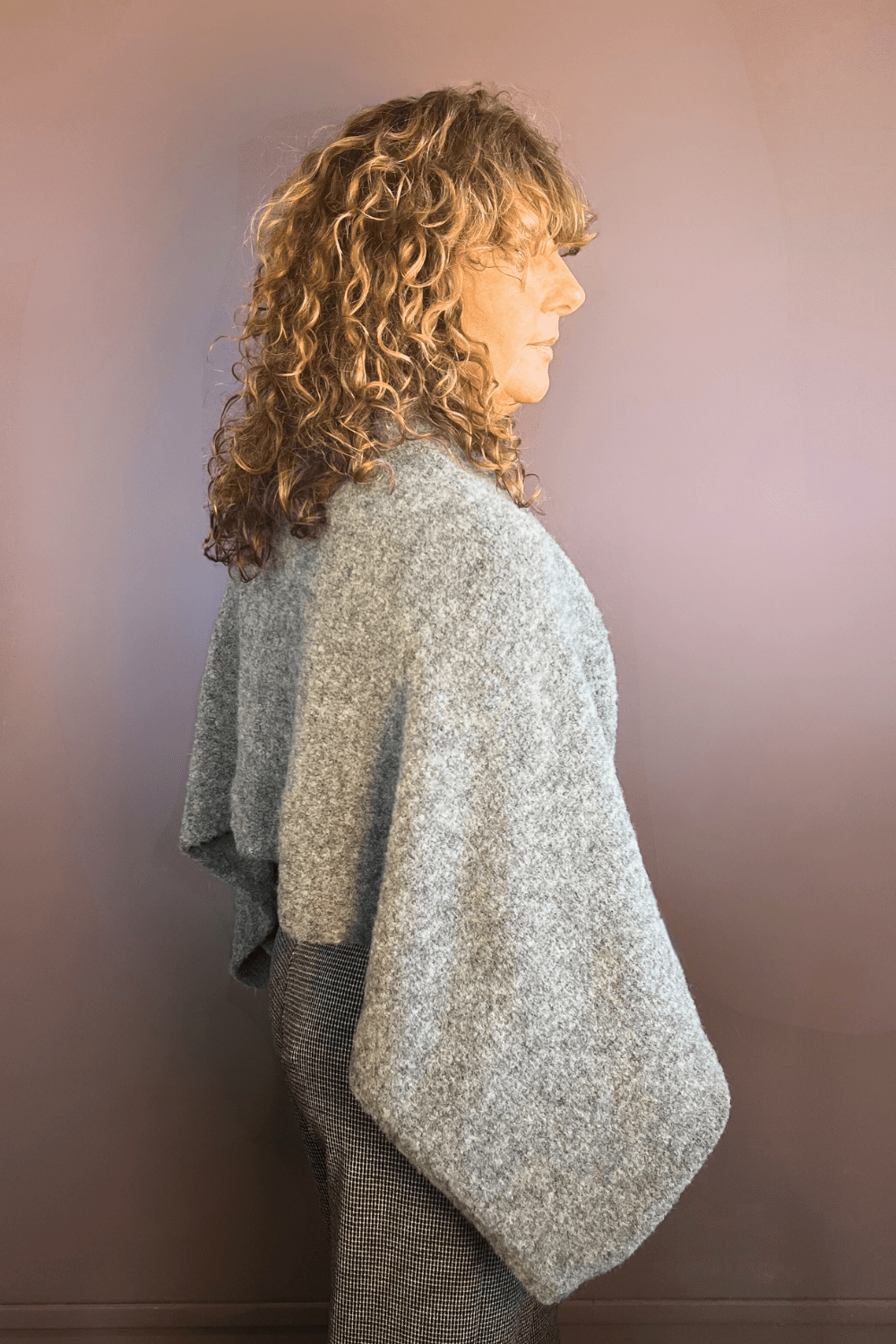AK06 Shrug Sweater