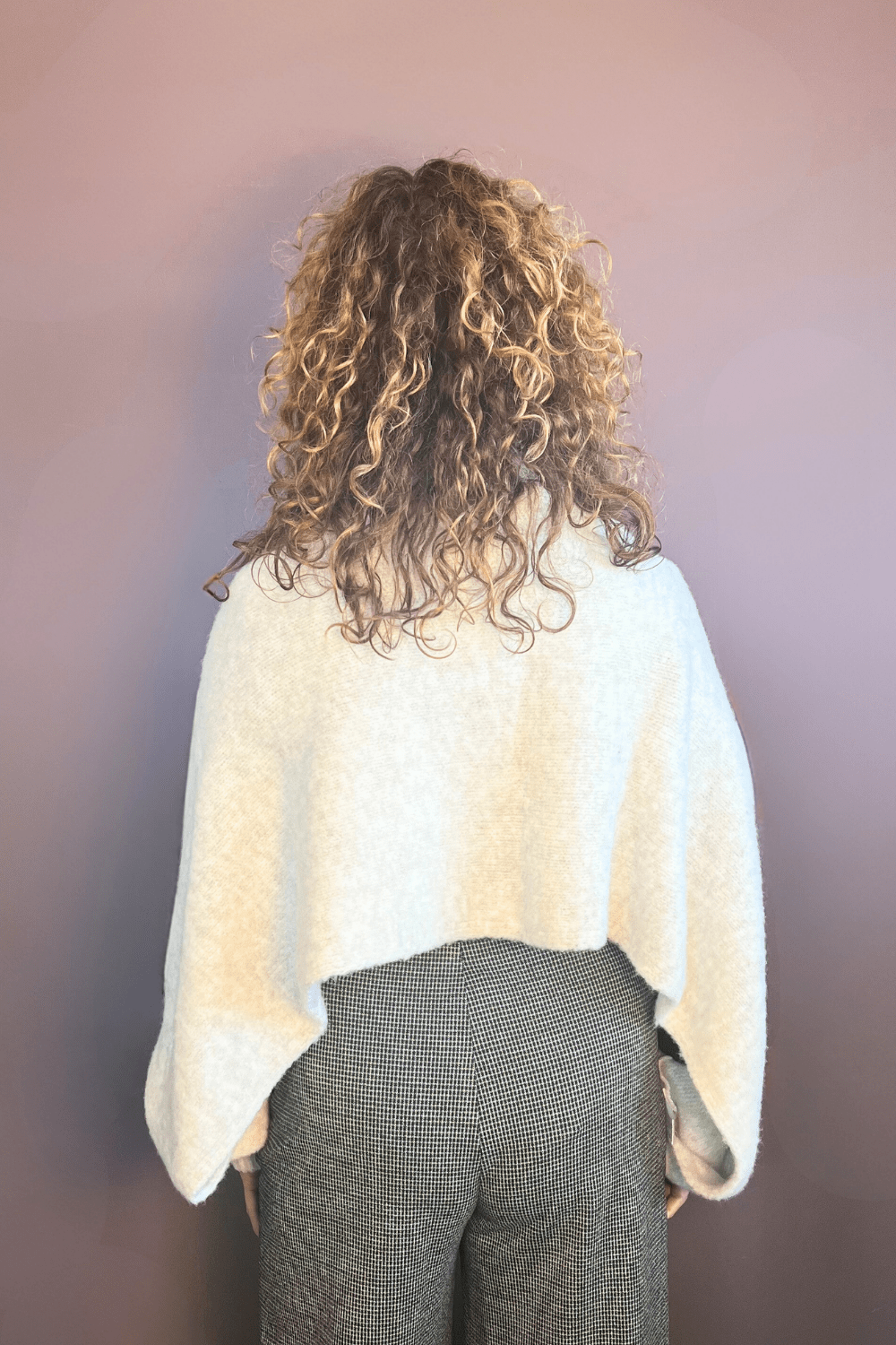 AK06 Shrug Sweater