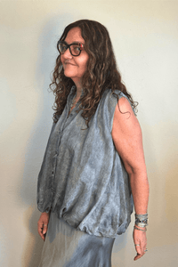 Sleeveless Linen Balloon Crop Shirt