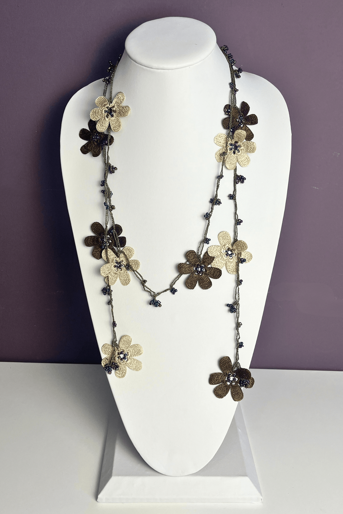 Daisy Lariat Necklace