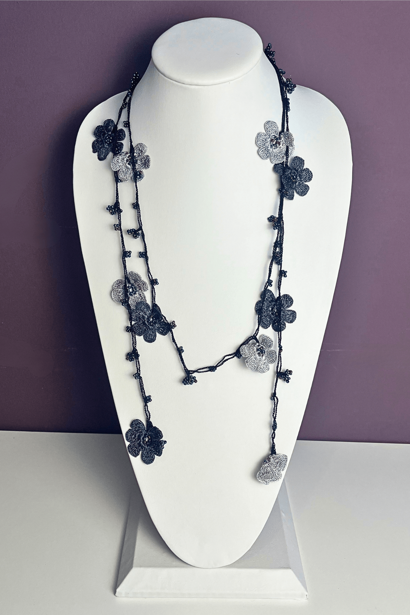 Daisy Lariat Necklace