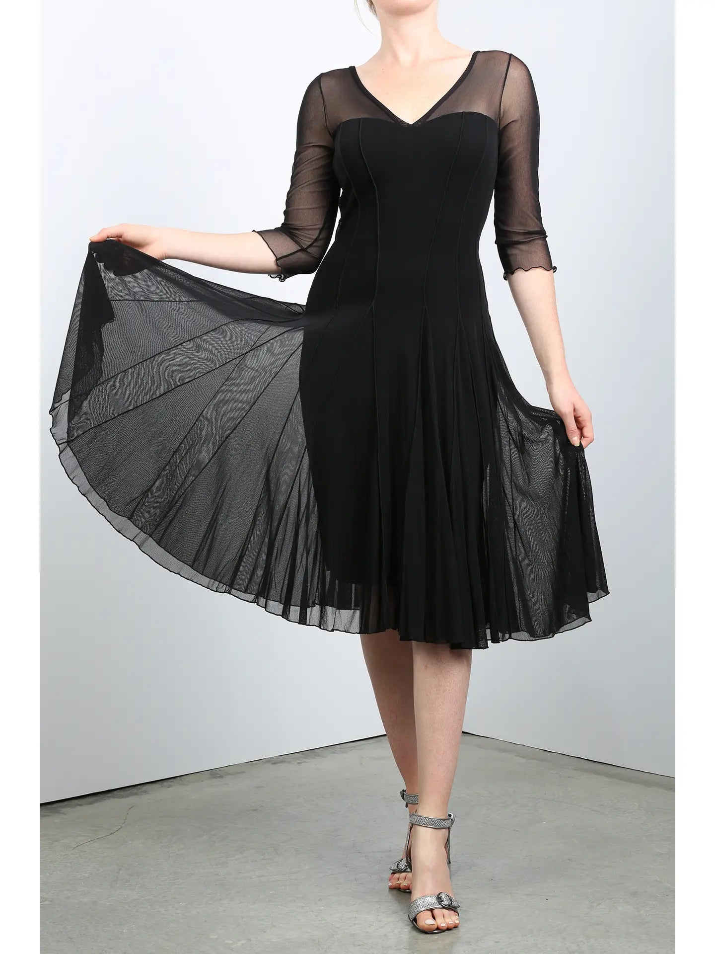 Maxima Three-Quarter Sleeve Tea Dress