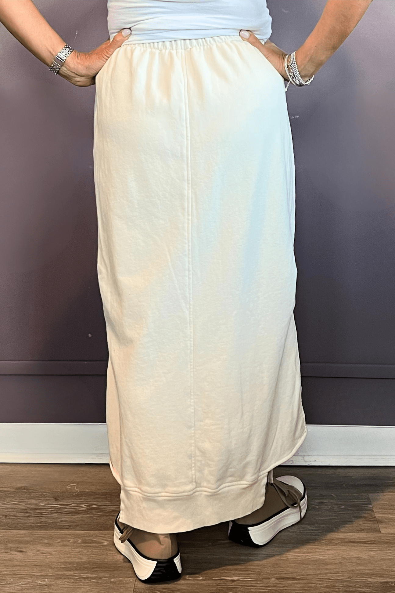 Cream Two Pocket Skirt