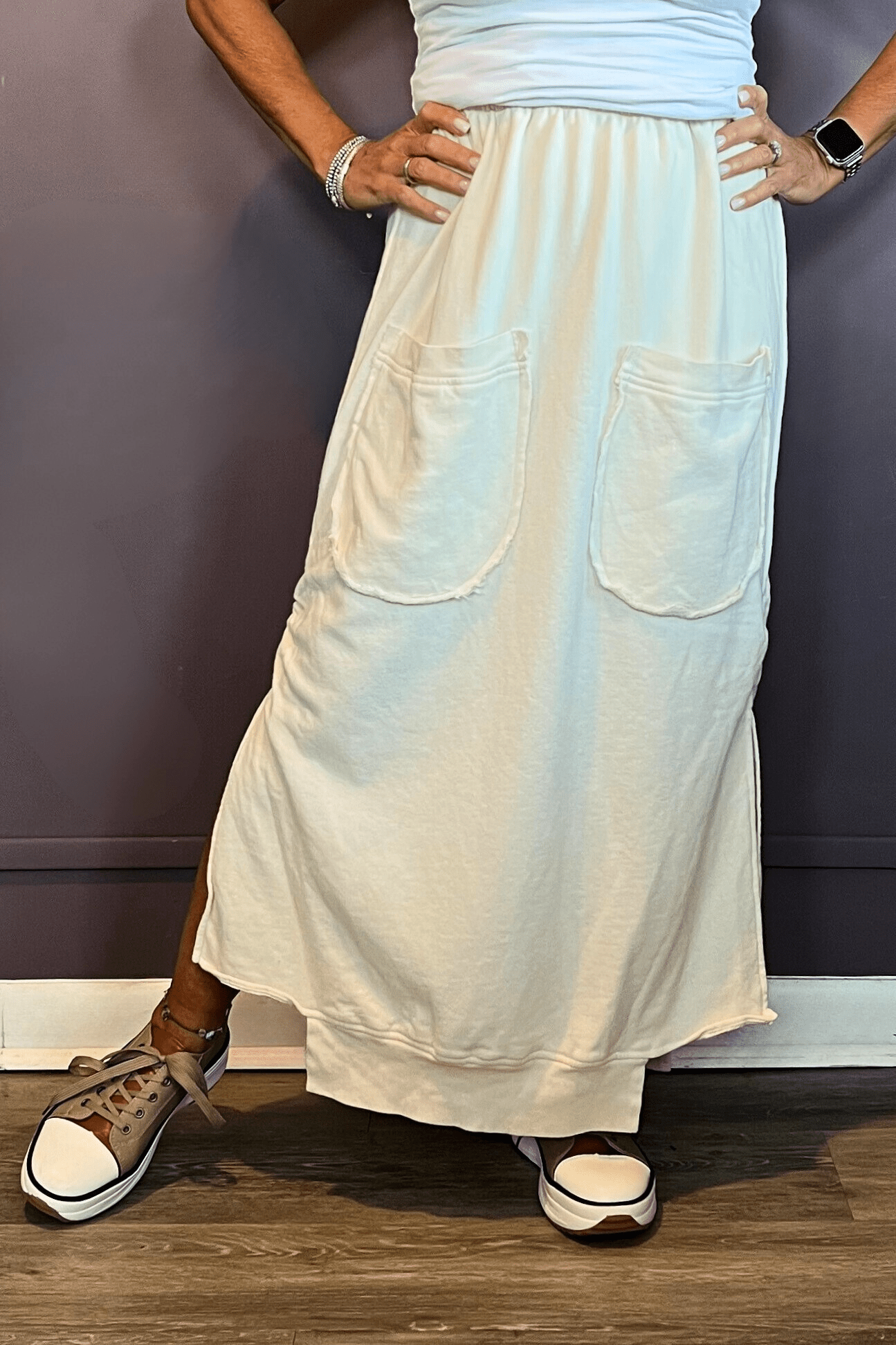 Cream Two-Pocket Skirt