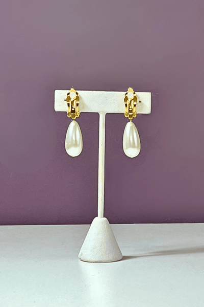 Teardrop Pearl Tina Clip On Earrings