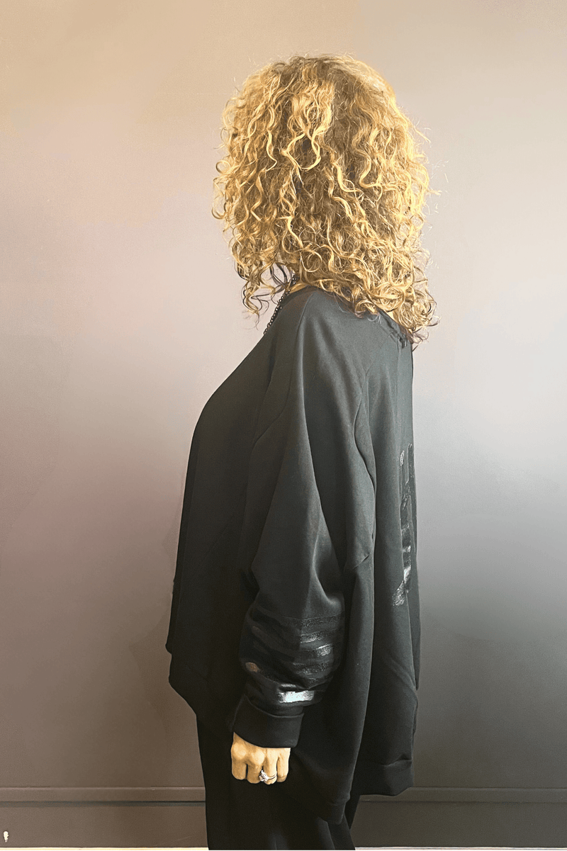A Wide Short Sweatshirt II (Black)